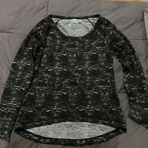 Long Sleeve Athleta Top. Great comfortable material